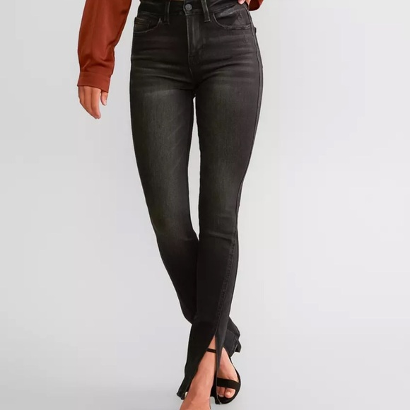 Flying Monkey Buckle Sleek Black Skinny Split leg High-Waisted Jeans siz…